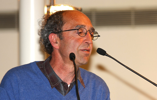 Alemania pide que se paralice la extradición de Akhanli a Turquía