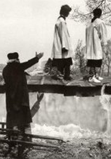 Dos joyas checas en la exposición de Eduardo Arroyo en Casa del Lector