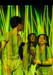 La solidaridad en ‘Del silencio a la explosión’, en el Instituto Francés