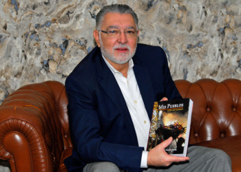 The Minister of Tourism of El Salvador, José Napoleón Duarte, during the interview./ Photo: AR