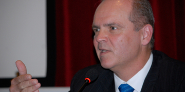 El embajador de Eslovaquia anima a las empresas españolas a invertir en su país