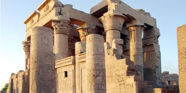 Recorriendo Egipto: Turismo en la tierra de los faraones