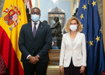 Meritxell Batet expresa el apoyo del Gobierno de España a Haití