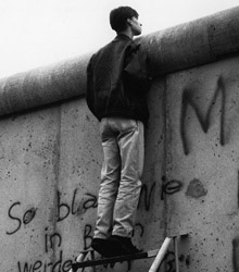 La Fundación Canal expone ‘El Muro de Berlín. Un mundo dividido’