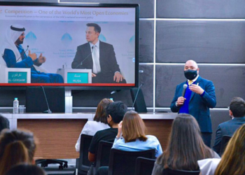 La Embajada de los Emiratos participó en la Semana Cultural de la UEM