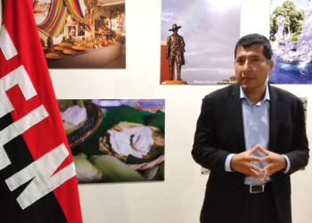 Acto de convivencia de la Embajada de Nicaragua con exposición y concierto