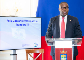 Haití celebra el Día de la Bandera y presenta la Asociación Cultural KreyòlCata