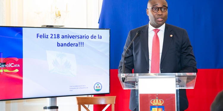 Haití celebra el Día de la Bandera y presenta la Asociación Cultural KreyòlCata