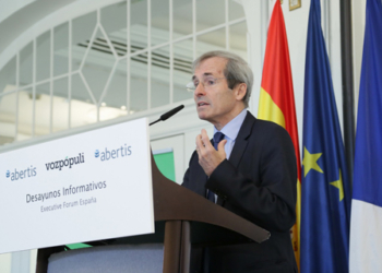 Saint-Geours insta a los líderes europeos a actuar ante las amenazas sobre Europa