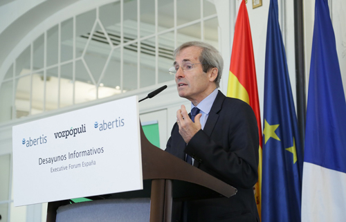 Saint-Geours insta a los líderes europeos a actuar ante las amenazas sobre Europa