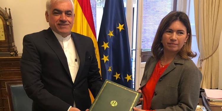 Reza Zabib presenta sus Copias de Estilo como nuevo embajador de Irán