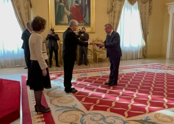 El Gobierno dispuso la presentación ‘semiclandestina’ de Cartas Credenciales del embajador ruso