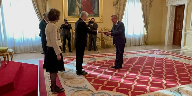 El Gobierno dispuso la presentación ‘semiclandestina’ de Cartas Credenciales del embajador ruso