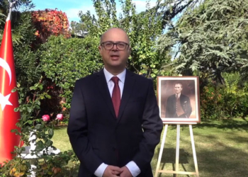 “Las relaciones turco-españolas se basan en la confianza y el respeto mutuo”