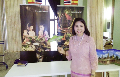La embajadora de Tailandia presenta la II edición de bailes tradicionales tailandeses