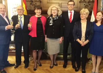 Los vinos polacos sorprenden en la 8ª Cata Internacional del Centro Riojano