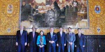 Embajadores de Asia Pacífico, en el histórico Salón de Plenos de Algeciras