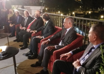 El Emir Bin Muhammad Al Qasimi presenta los 4 libros de sus memorias