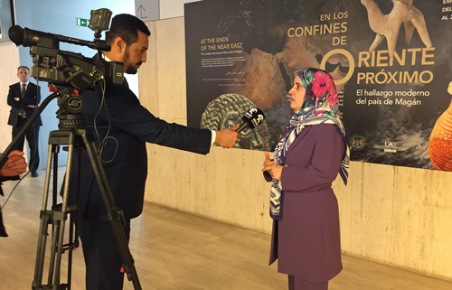 La embajadora de Emiratos Árabes inaugura la exposición «El país de Magán»