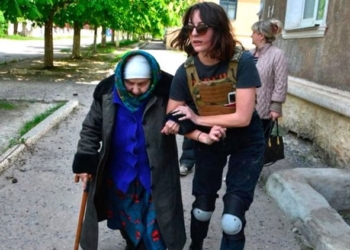 Muere una cooperante española en Ucrania, tras un ataque ruso a su vehículo