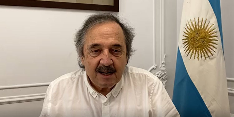 La Embajada argentina se vuelca con las rodocrositas y los bastones presidenciales