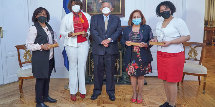 La Embajada dominicana concluyó sus actos de celebración del Mes de la Mujer