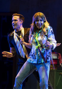 Grandes voces y diversión en la comedia musical ‘Es una lata el trabajar’