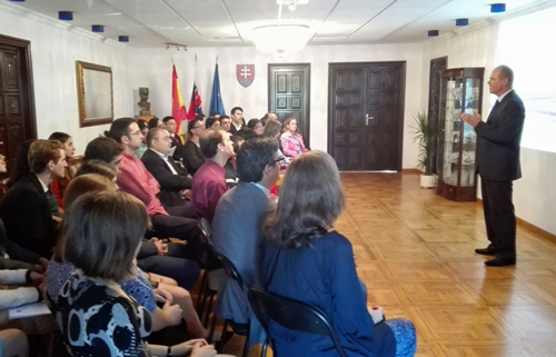 Gracz expone a Paneuropa Juventud los retos de la Presidencia eslovaca de la UE