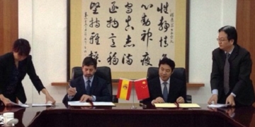 España, primer país del mundo que podrá exportar melocotones a China