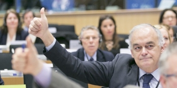 El Parlamento Europeo respalda crear un Ejército propio ante el Brexit y Trump