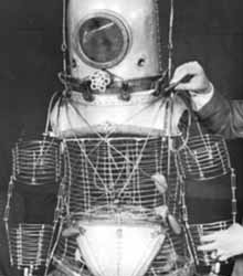 Curiosa conferencia sobre la ‘Evolución de los trajes espaciales’