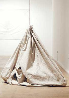 Casa América: exposición sobre la emigración y las cuestiones de Estado