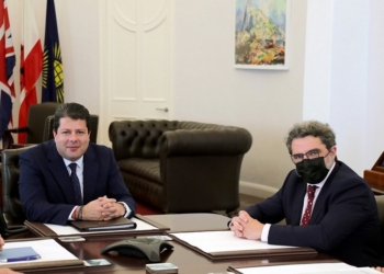 El presidente de la Comisión de Exteriores del Senado se reúne con Picardo en Gibraltar
