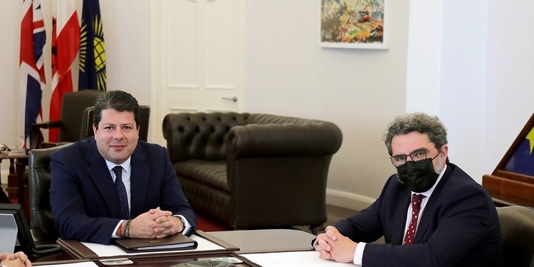 El presidente de la Comisión de Exteriores del Senado se reúne con Picardo en Gibraltar