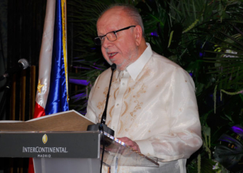 El embajador Philippe J. Lhuillier.