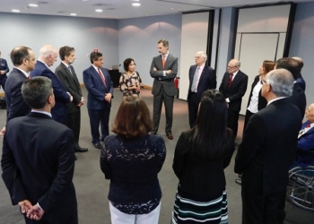 El Rey se interesa por las conmemoraciones del bicentenario de Perú