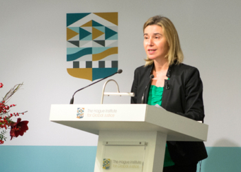 España llama al diálogo entre Irán y Arabia Saudí