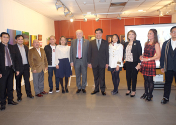 El embajador Lhuillier inaugura una exposición de artistas filipinos
