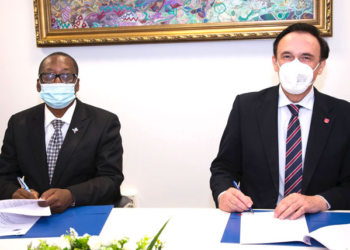 Haití y España firman un acuerdo de colaboración entre universidades