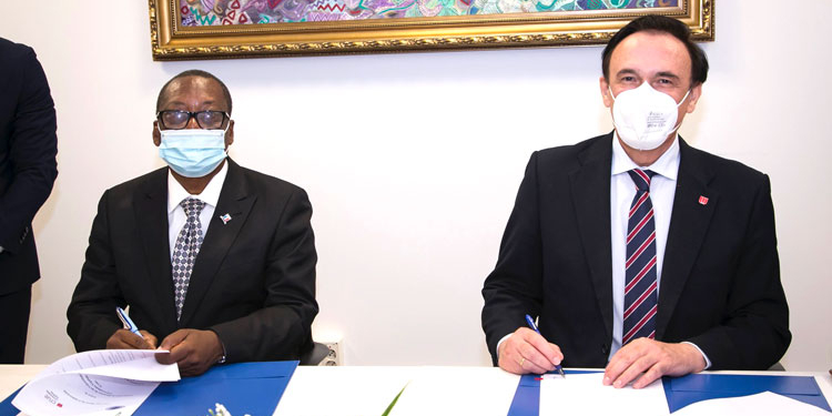 Haití y España firman un acuerdo de colaboración entre universidades