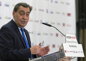 El fiscal general viajará a Cuba para examinar causas pendientes de etarras