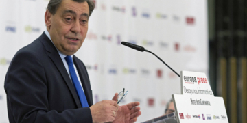 El fiscal general viajará a Cuba para examinar causas pendientes de etarras