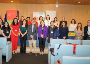 Exteriores y Fundación Carolina abordan la visión de género en la recuperación post pandémica