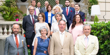 El Cuerpo de la Nobleza de Asturias condecora al embajador de Bélgica