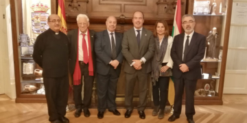 Gran asistencia de público en la conferencia sobre la Infancia de CIHAR