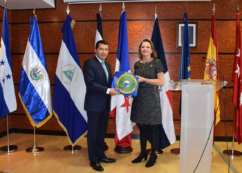 Las embajadas SICA inauguran un foro permanente en la Universidad Autónoma