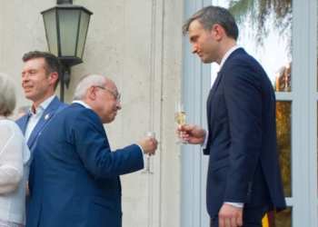 «El 14 de julio cobra relieve ante los populismos que intentan pervertir la democracia»