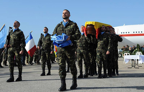 Israel entrega 200.000 euros a la viuda del soldado español que murió en Líbano