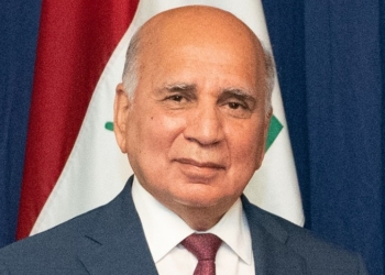 El ministro de Exteriores de Irak devuelve la visita que no pudo realizar Laya a causa del COVID