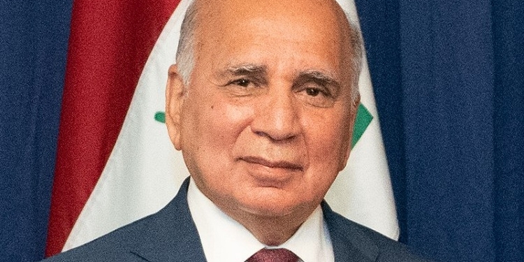 El ministro de Exteriores de Irak devuelve la visita que no pudo realizar Laya a causa del COVID